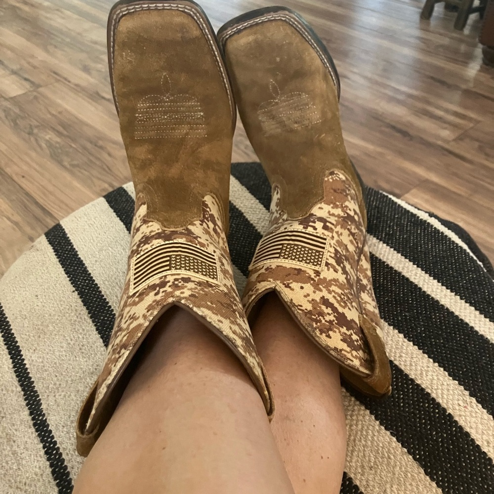 Ariat Youth Desert Camo Western Boots in Brown